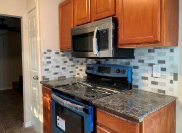 207 Frawley Street, Houston, TX 77009