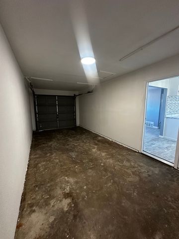 2206 Lyndale Dr, Odessa, TX 79762