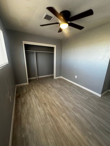 2206 Lyndale Dr, Odessa, TX 79762