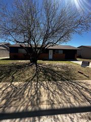 2206 Lyndale Dr, Odessa, TX 79762