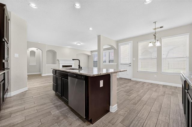 3211 Golden Honey Lane, Richmond, TX 77406