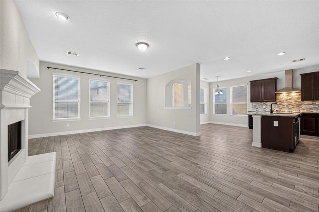 3211 Golden Honey Lane, Richmond, TX 77406