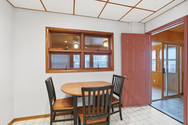 1209 Juno Avenue, Saint Paul, MN 55116