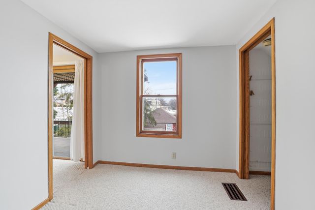 1209 Juno Avenue, Saint Paul, MN 55116