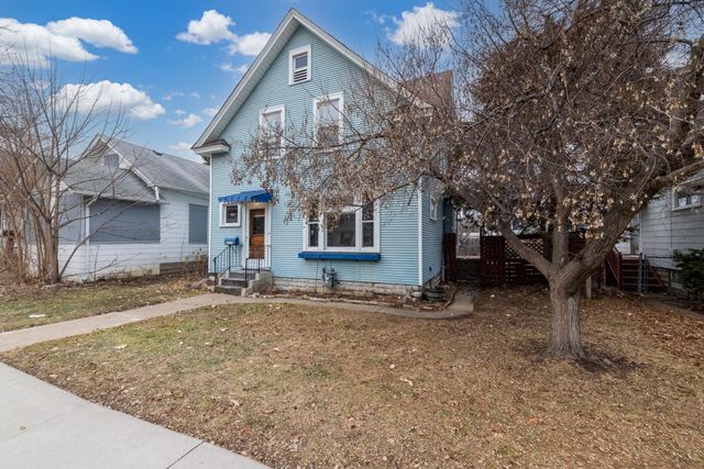 1209 Juno Avenue, Saint Paul, MN 55116