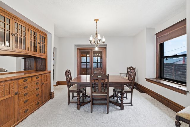 1209 Juno Avenue, Saint Paul, MN 55116