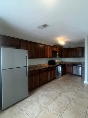 4728 BEACH DRIVE SE B, St Petersburg, FL 33705