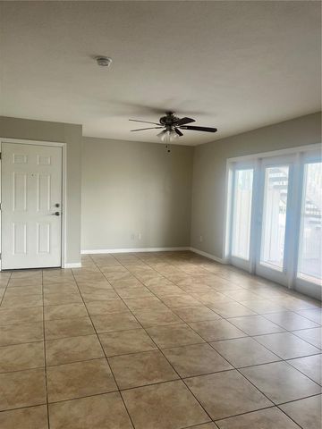 4728 BEACH DRIVE SE B, St Petersburg, FL 33705