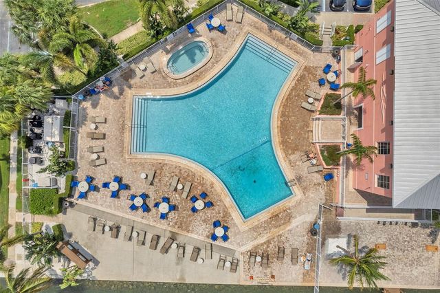 4728 BEACH DRIVE SE B, St Petersburg, FL 33705