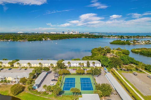 4728 BEACH DRIVE SE B, St Petersburg, FL 33705