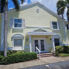 4728 BEACH DRIVE SE B, St Petersburg, FL 33705