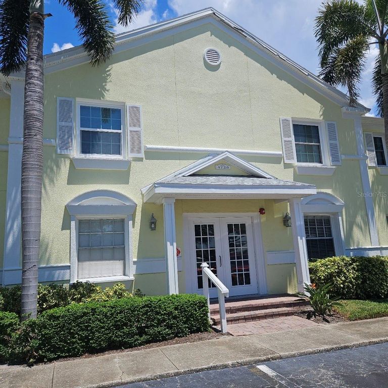 4728 BEACH DRIVE SE B, St Petersburg, FL 33705