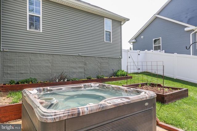 8714 WILMORE LN, Spotsylvania, VA 22553