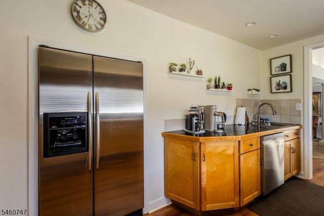 19 Rebecca Pl, Piscataway Twp., NJ 08854