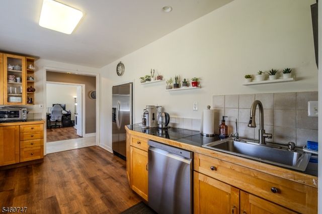 19 Rebecca Pl, Piscataway Twp., NJ 08854