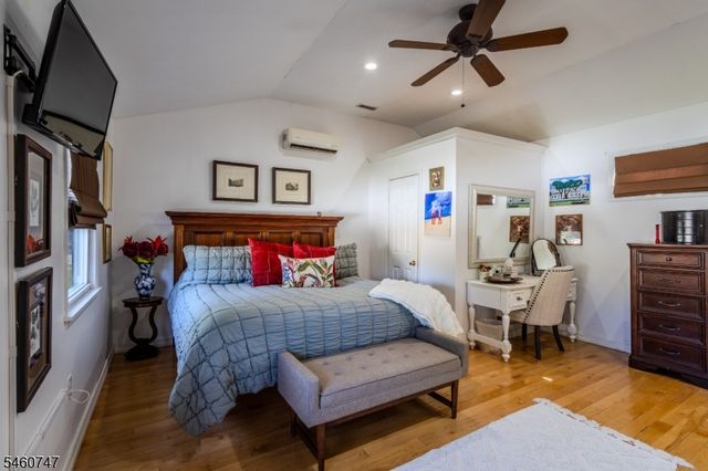 19 Rebecca Pl, Piscataway Twp., NJ 08854