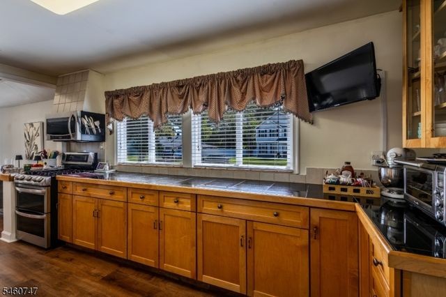 19 Rebecca Pl, Piscataway Twp., NJ 08854