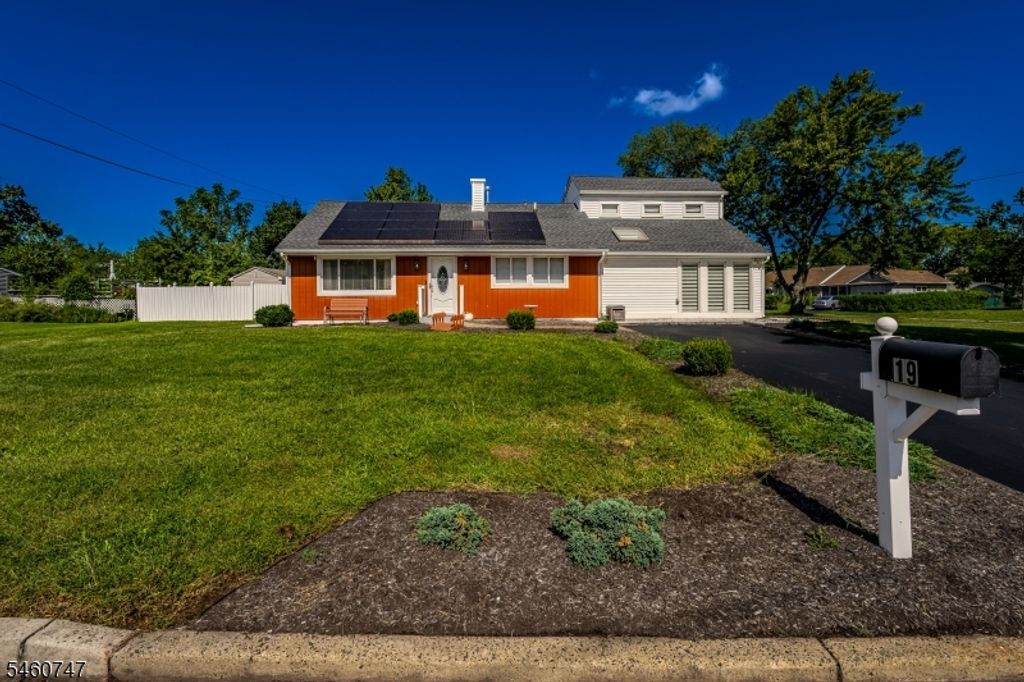 19 Rebecca Pl, Piscataway Twp., NJ 08854