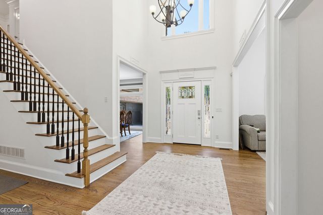 8575 Anchor On Lanier Court, Gainesville, GA 30506