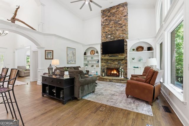 8575 Anchor On Lanier Court, Gainesville, GA 30506