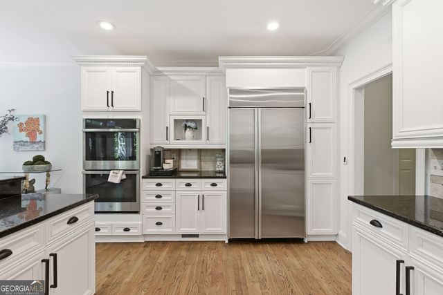 8575 Anchor On Lanier Court, Gainesville, GA 30506