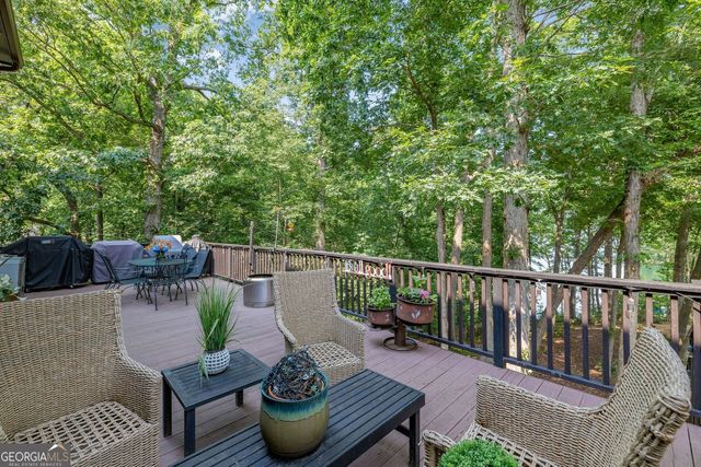 8575 Anchor On Lanier Court, Gainesville, GA 30506