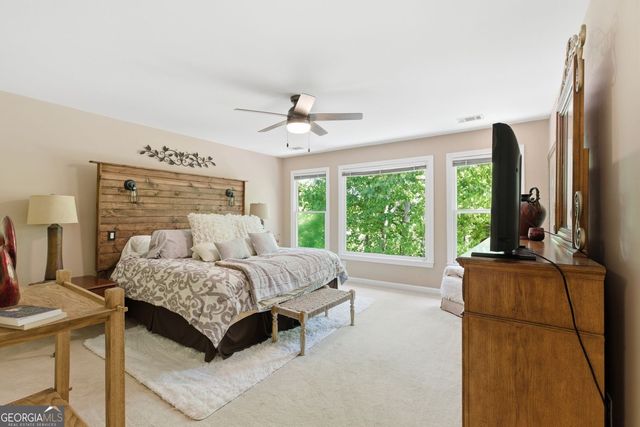 8575 Anchor On Lanier Court, Gainesville, GA 30506