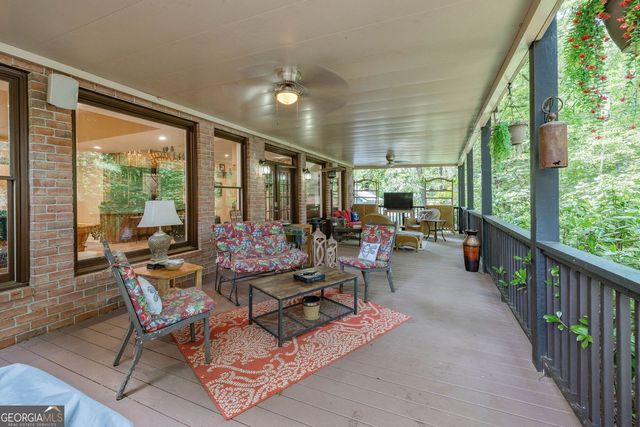 8575 Anchor On Lanier Court, Gainesville, GA 30506