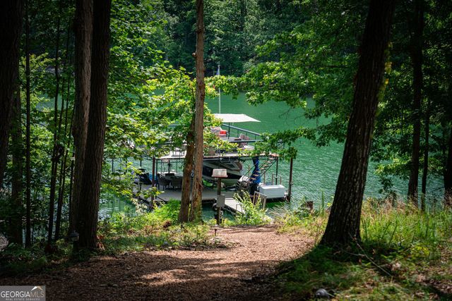 8575 Anchor On Lanier Court, Gainesville, GA 30506