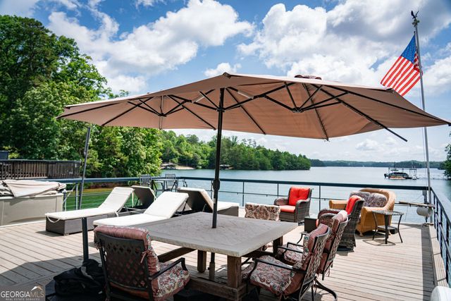 8575 Anchor On Lanier Court, Gainesville, GA 30506