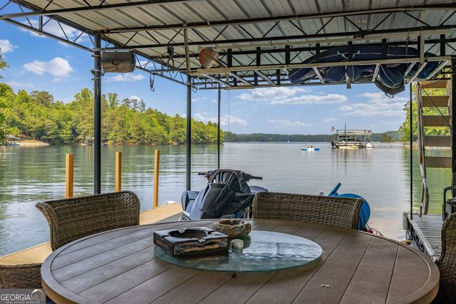 8575 Anchor On Lanier Court, Gainesville, GA 30506