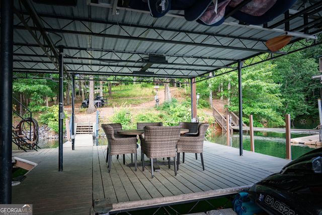 8575 Anchor On Lanier Court, Gainesville, GA 30506
