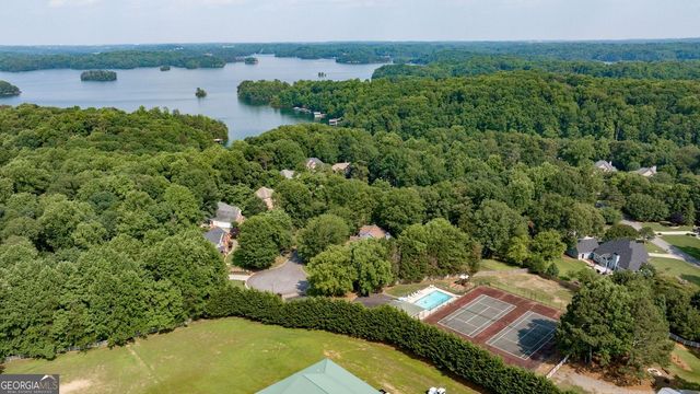 8575 Anchor On Lanier Court, Gainesville, GA 30506