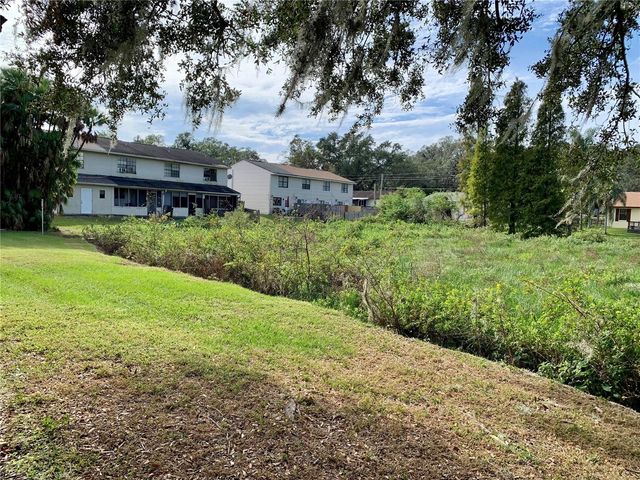 1416 RIDGE LAKE COURT, Lakeland, FL 33801