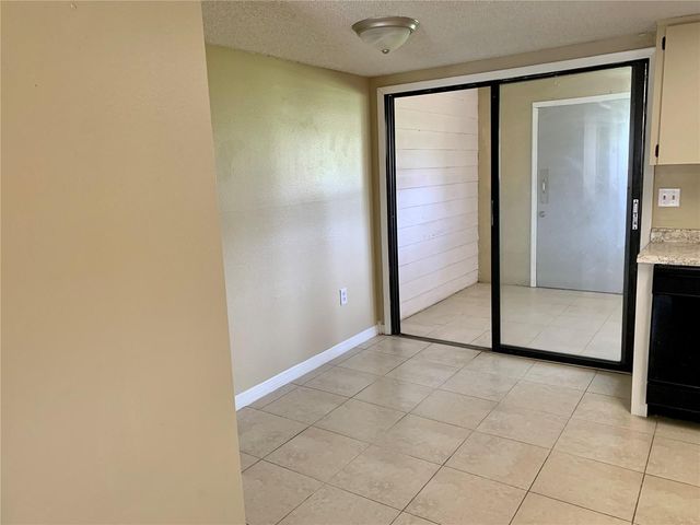 1416 RIDGE LAKE COURT, Lakeland, FL 33801