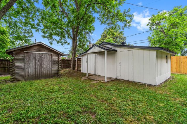 9231 Rockcliff Drive, Houston, TX 77037