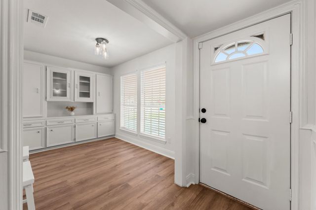 9231 Rockcliff Drive, Houston, TX 77037