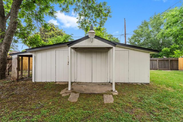 9231 Rockcliff Drive, Houston, TX 77037