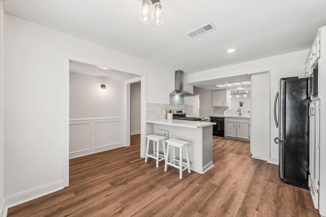 9231 Rockcliff Drive, Houston, TX 77037