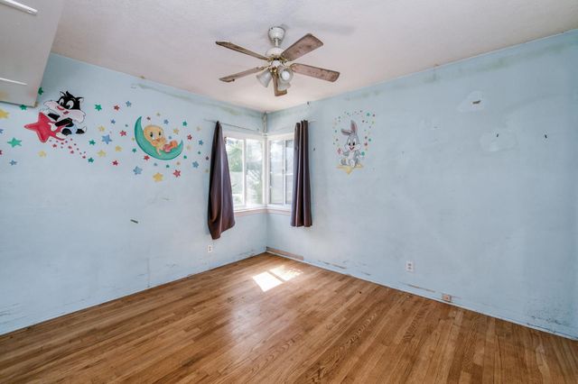 236 E Garland Avenue, Fresno, CA 93704