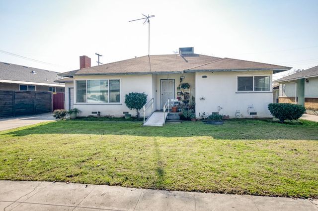 236 E Garland Avenue, Fresno, CA 93704