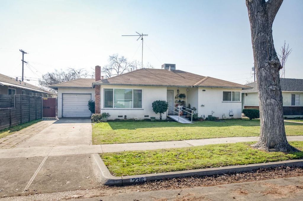 236 E Garland Avenue, Fresno, CA 93704