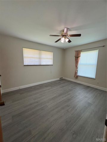 11562 Rock Hampton Drive, Spanish Lake, MO 63138
