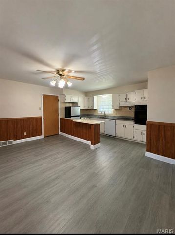 11562 Rock Hampton Drive, Spanish Lake, MO 63138