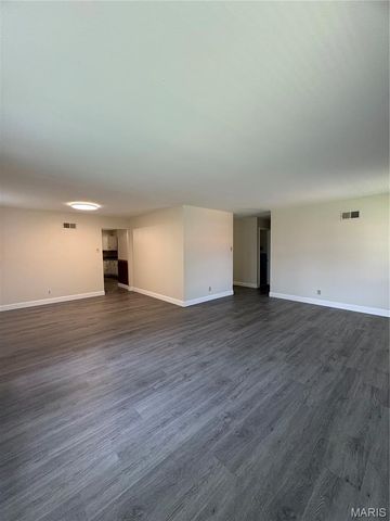 11562 Rock Hampton Drive, Spanish Lake, MO 63138