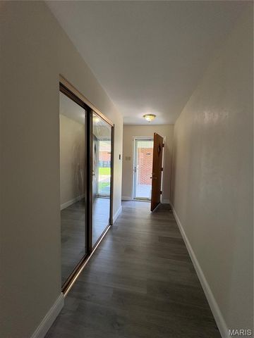 11562 Rock Hampton Drive, Spanish Lake, MO 63138