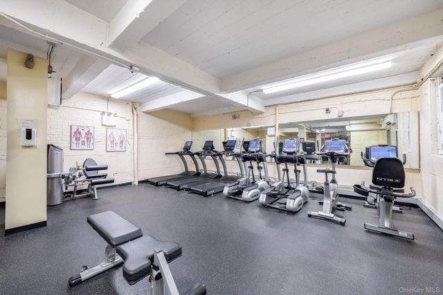 84-01 Main Street 107, Briarwood, NY 11435