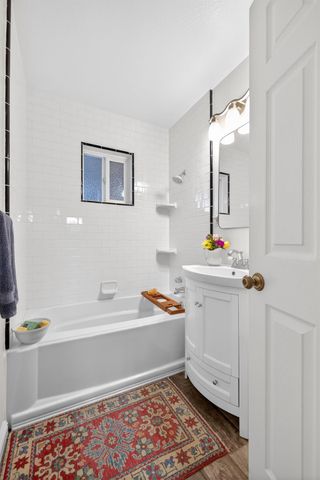 3832 Henderson Way, Carmichael, CA 95608