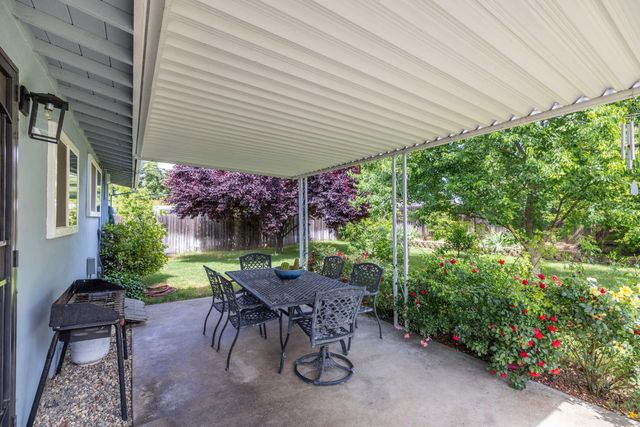 3832 Henderson Way, Carmichael, CA 95608