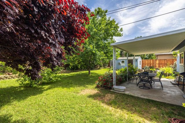 3832 Henderson Way, Carmichael, CA 95608